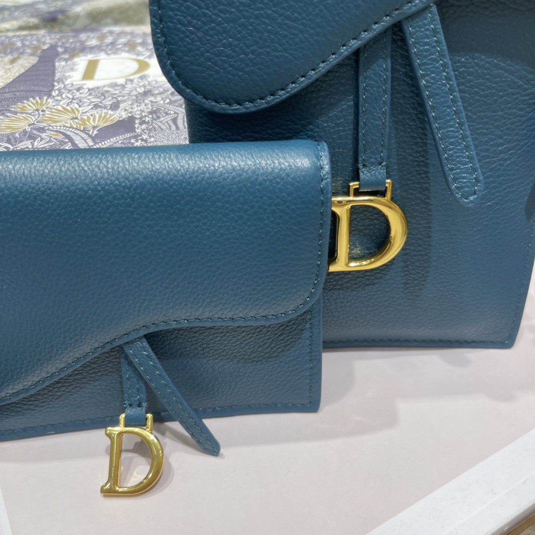D10r saddle multifunction pouch leather teal 18.5 x 12 x 7.5 cm