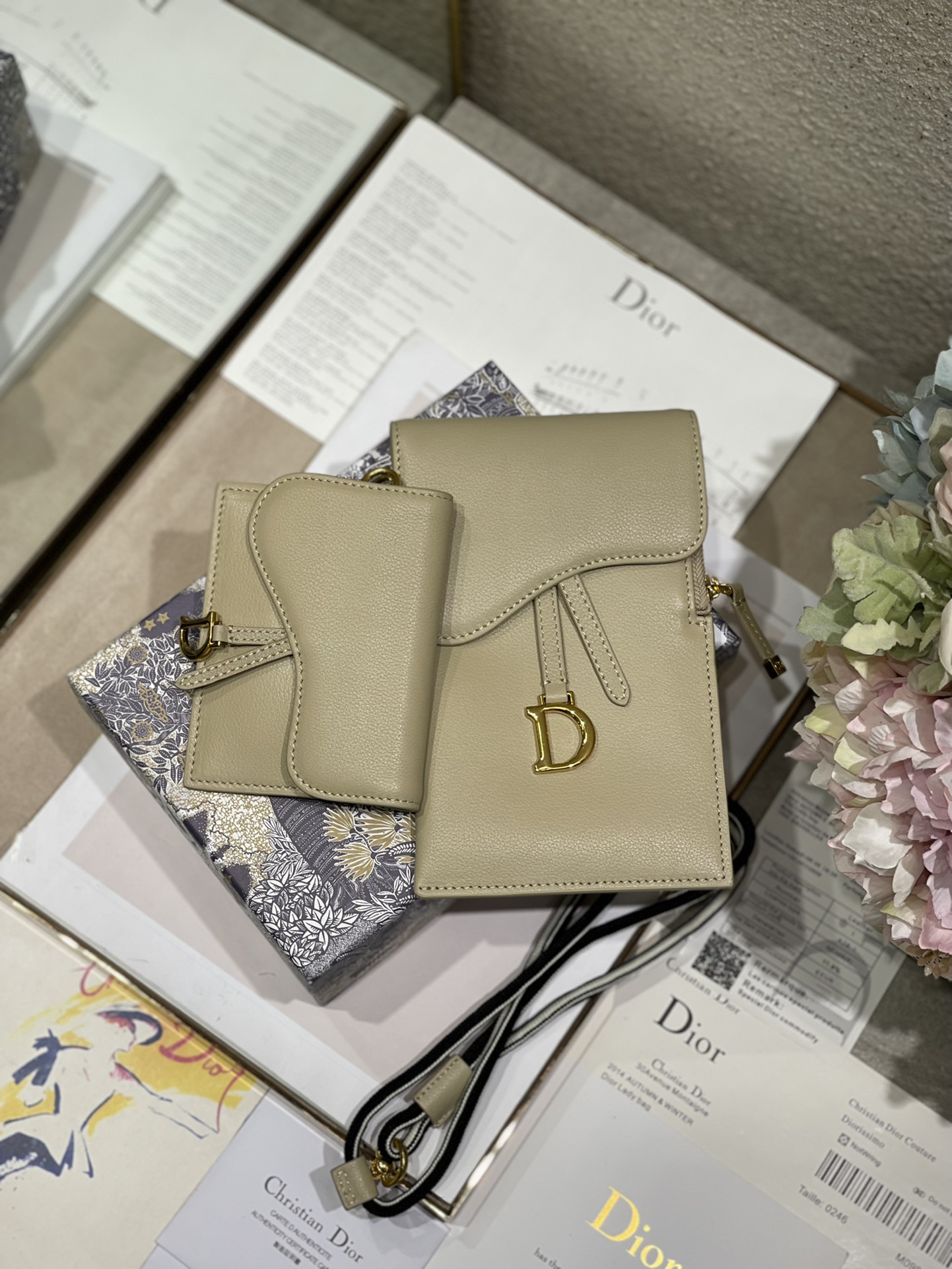 D10r saddle multifunction pouch leather beige 18.5 x 12 x 7.5 cm