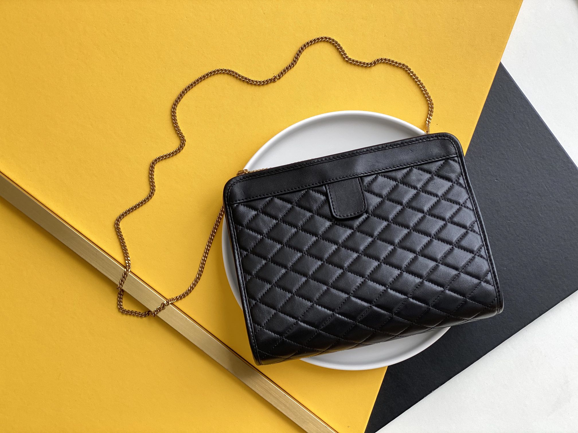 Y51 victoire baby clutch lambskin leather black 65736118 28.5 × 19.5 × 5.5 cm