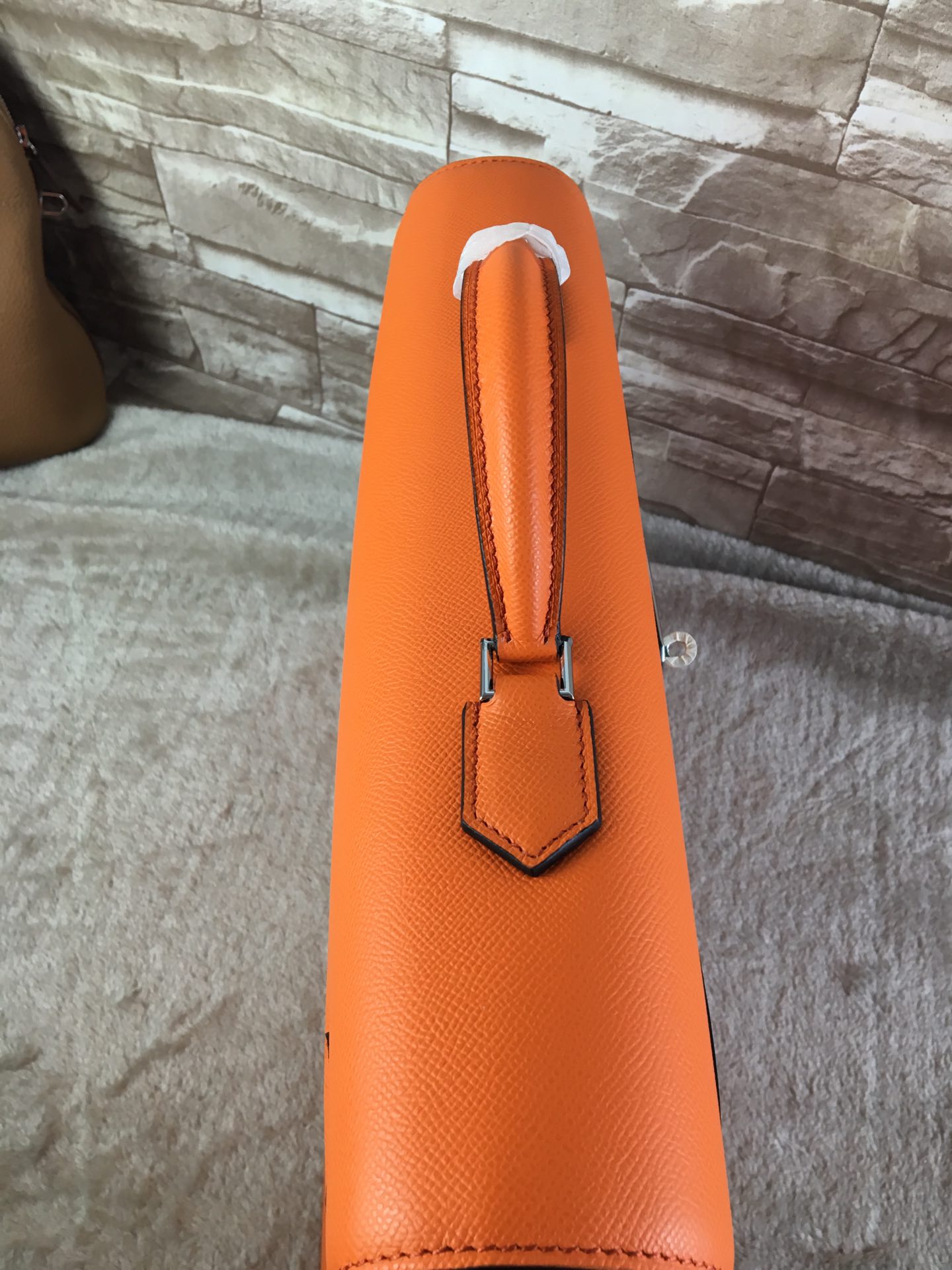 H**me5 kelly depeche briefcase epsom gold hardware orange 38 cm