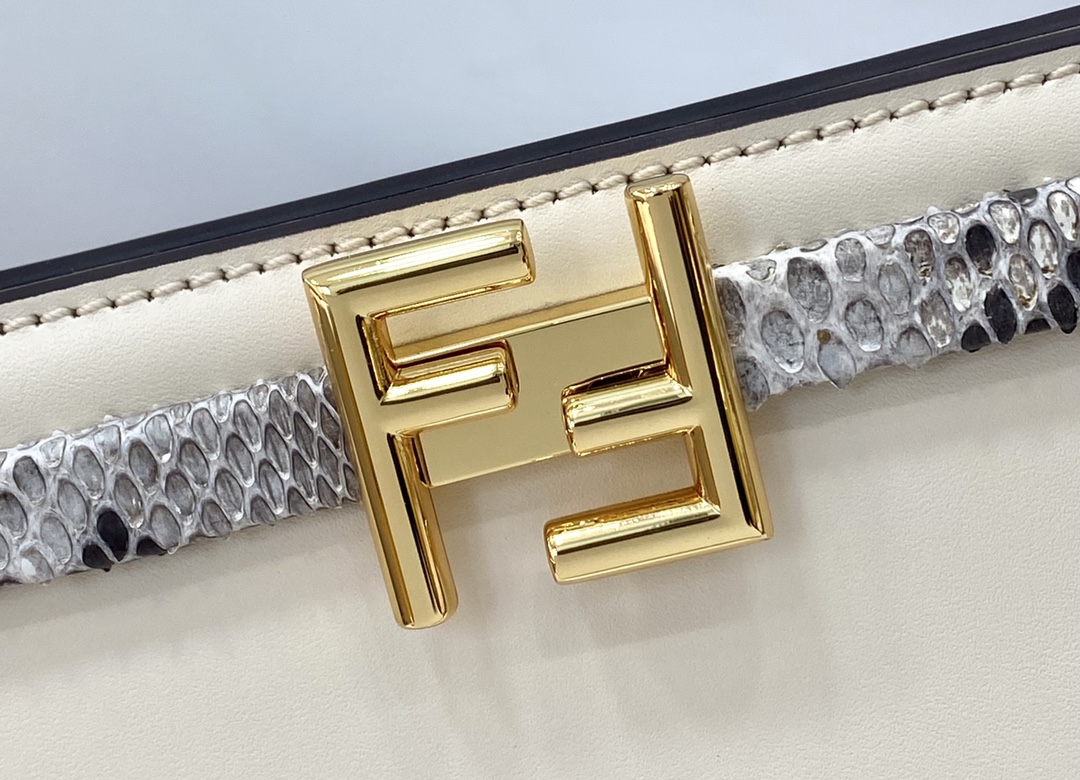 F**di touch leather bag white and python 8bt349 26.5 x 10 x 19 cm