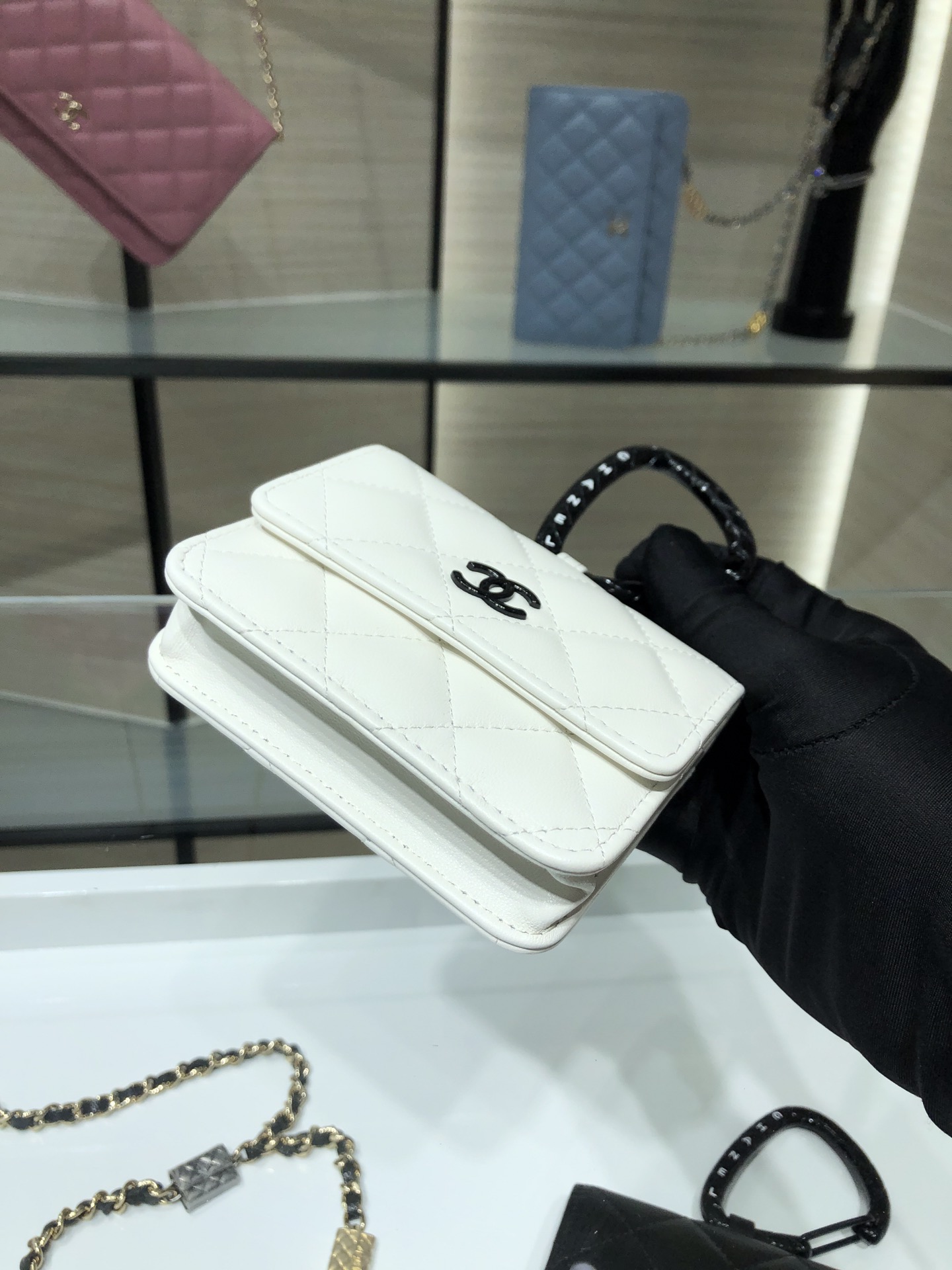 Ch**el card holder with jewel hook lambskin black metal white ap2397 11 cm