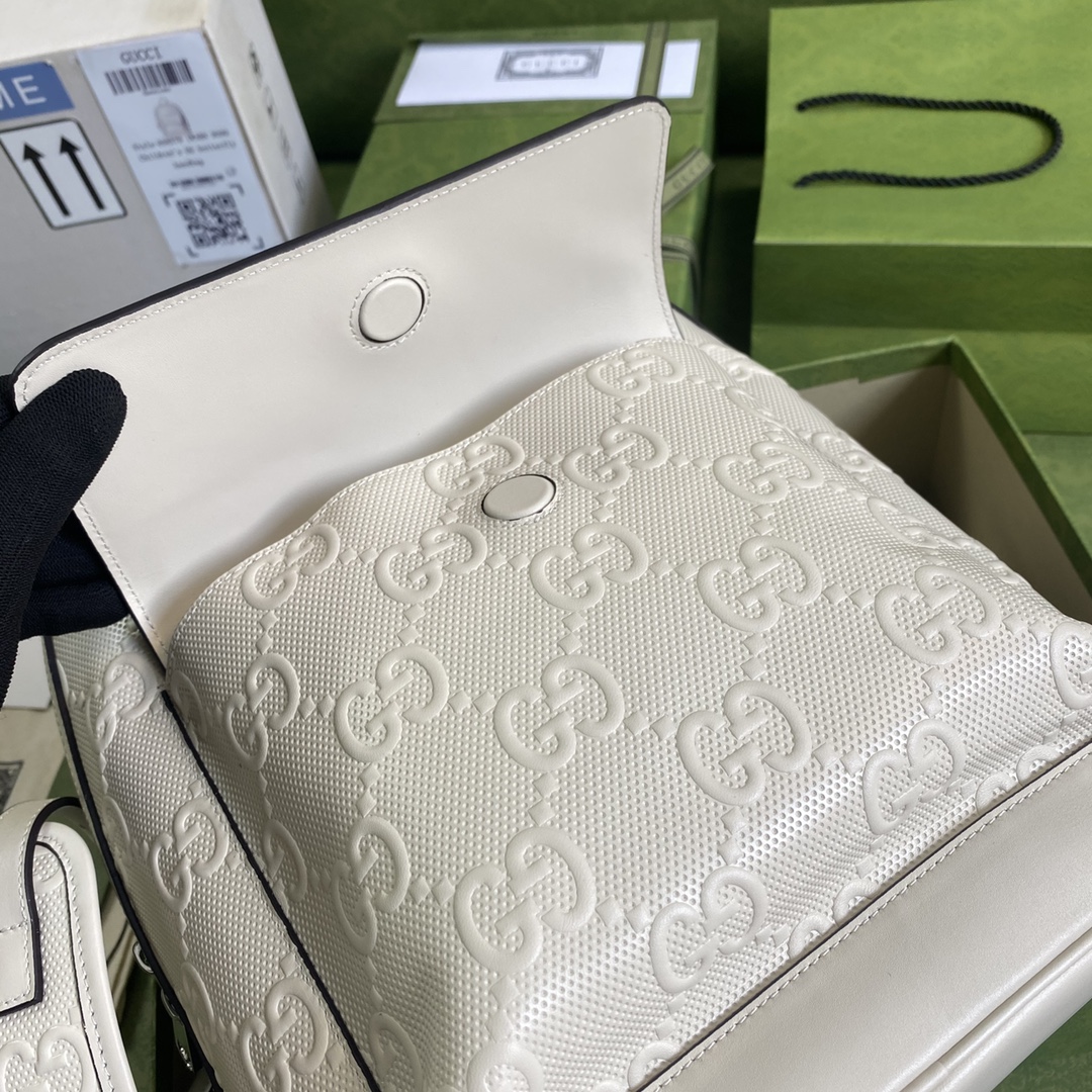 Gvc*1 gg embossed backpack white ‎658579 27 × 37 × 13 cm