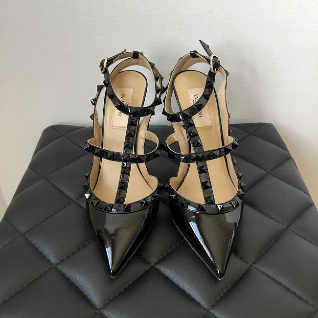Va1e*ntin0 black patent rockstud high heels 02