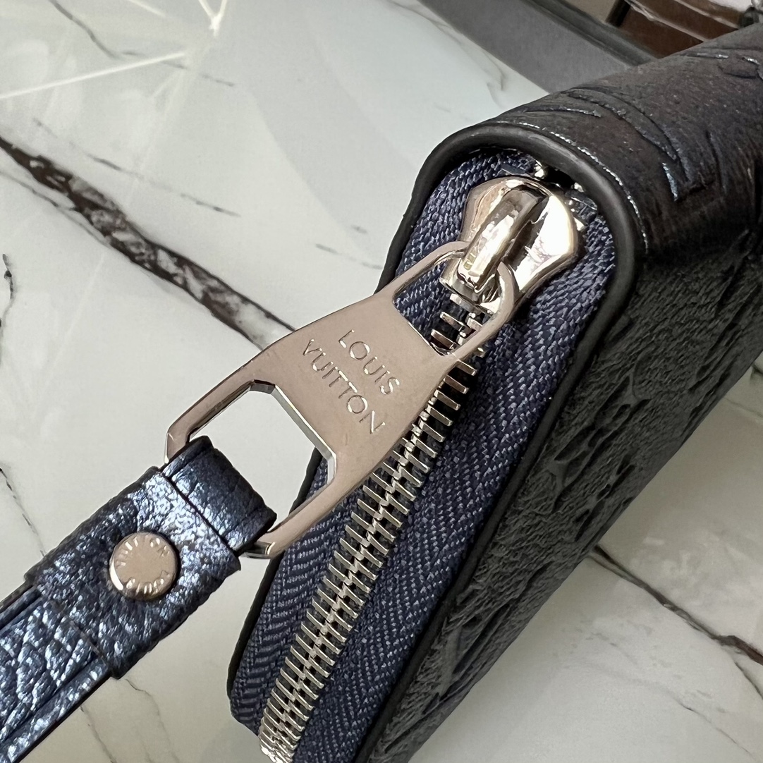 l0vis Vvtt0n zippy wallet navy m80958 19.5 x 10 cm