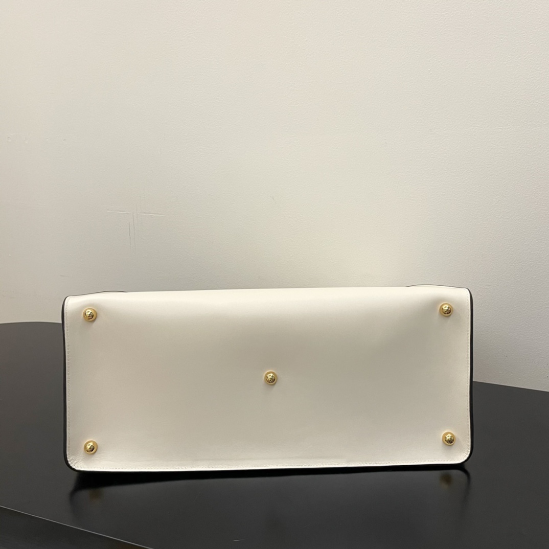 F**di medium way leather shoulder bag white 8bh391 40x18x30cm