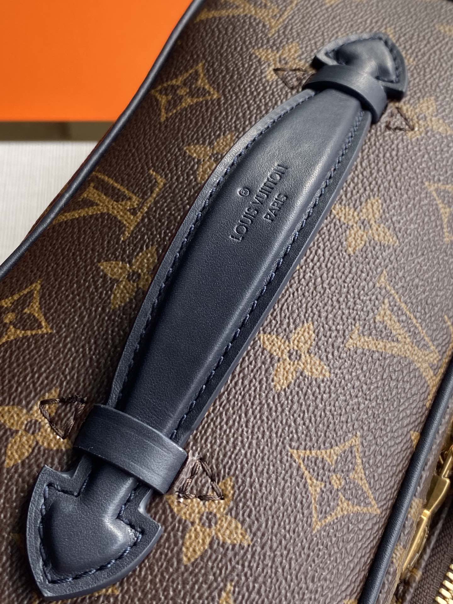 l0vis Vvtt0n camera bag monogram canvas black m44937 22.5 x 19 x 13.5 cm