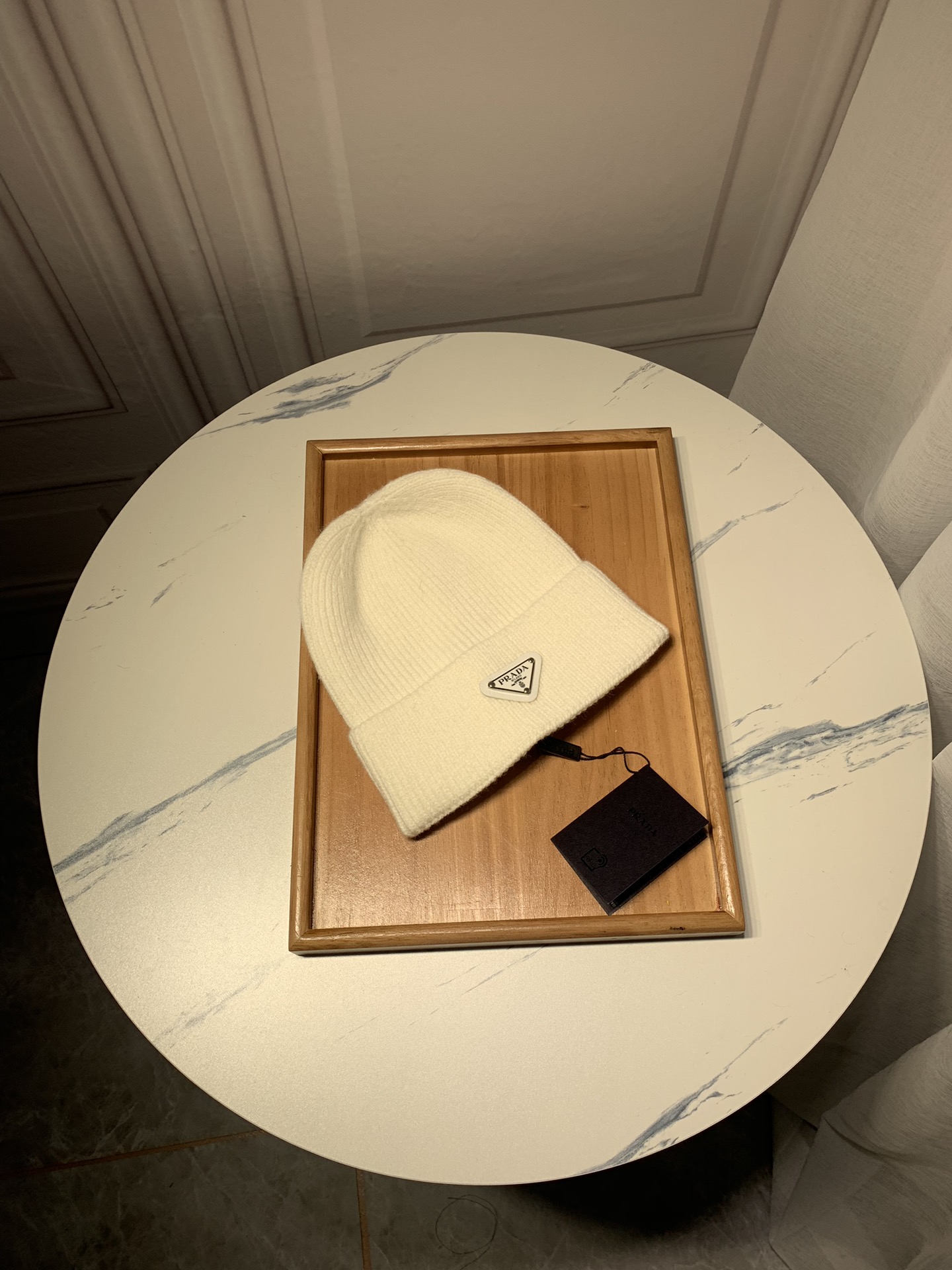 Pra*a hat 02