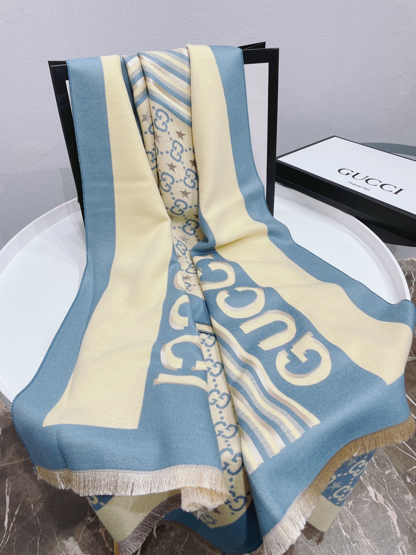 Gvc*1 scarf 06