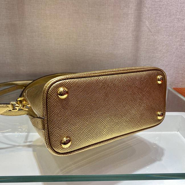 Pra*a matinée micro saffiano leather bag 1ba286 21 x 16.5 x 9.5 cm
