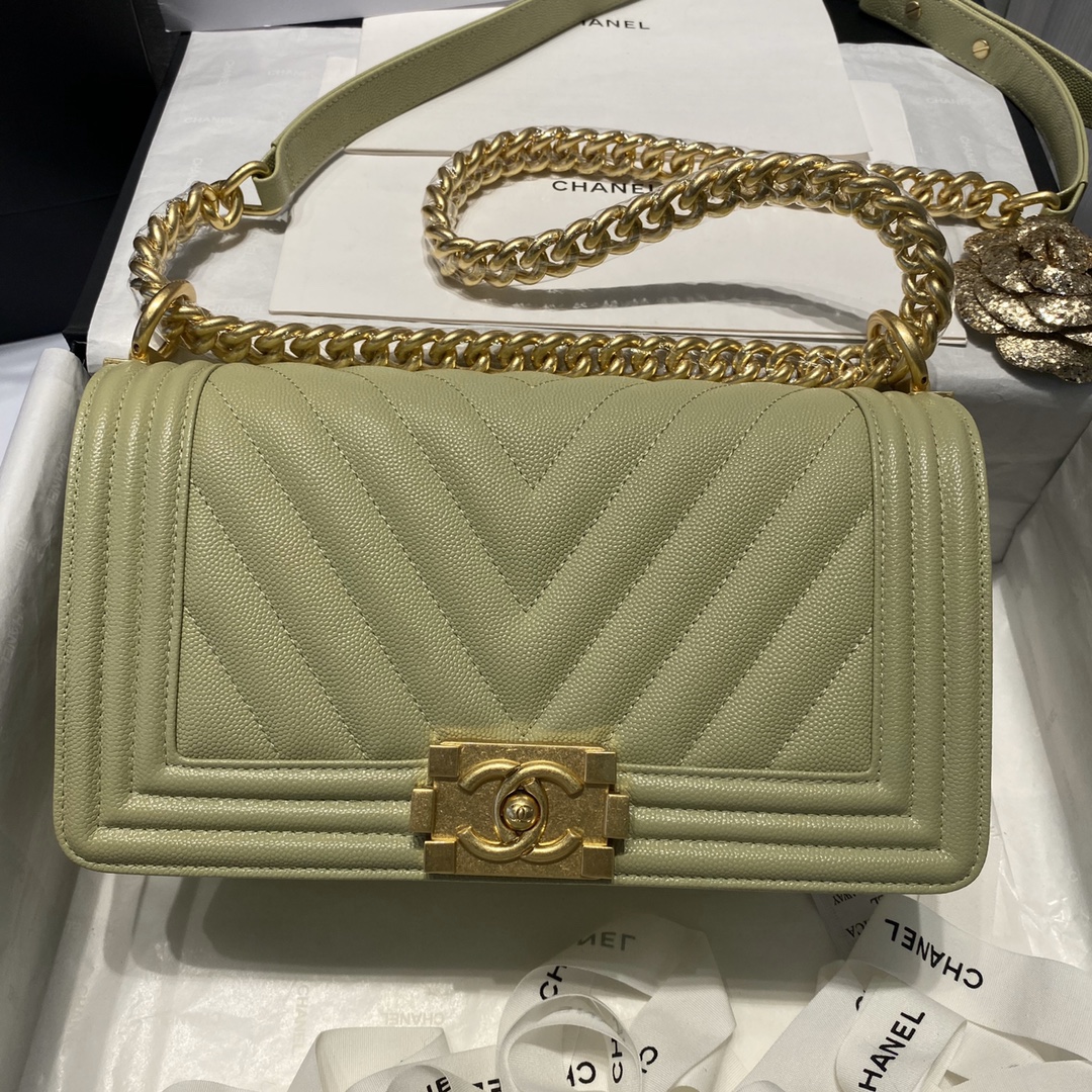 Ch**el medium boy bag chevron gold-tone metal grained leather olive green a67086 25cm