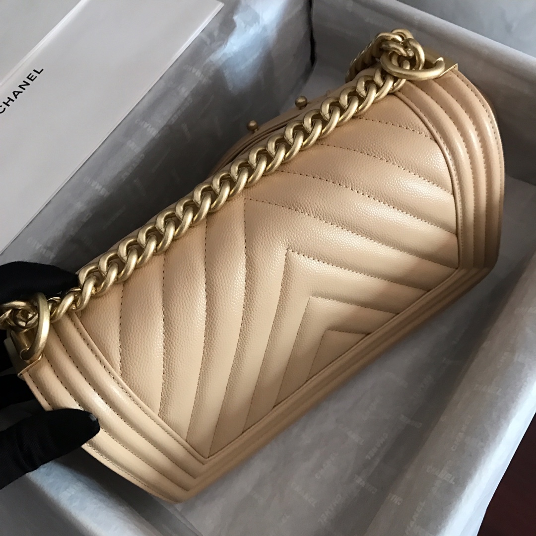 Ch**el medium boy bag chevron gold-tone metal grained leather light beige a67086 25cm
