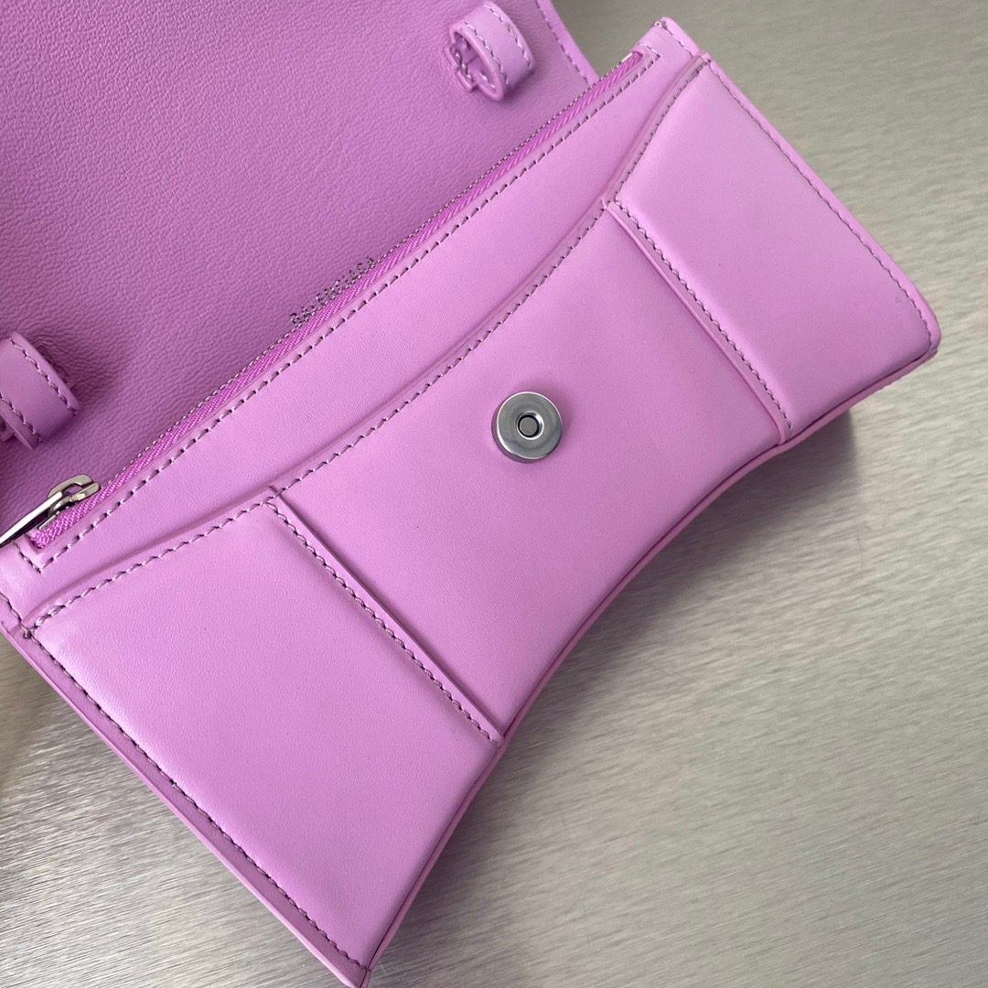 Ba1en*iaga hourglass wallet on chain pink 6560501 19 x 12 x 5 cm