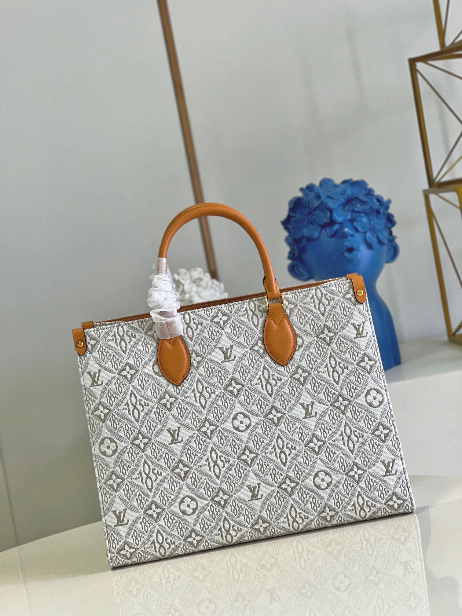 l0vis Vvtt0n onthego mm since 1854 jacquard ecru/caramel m59614 35 x 27 x 14 cm