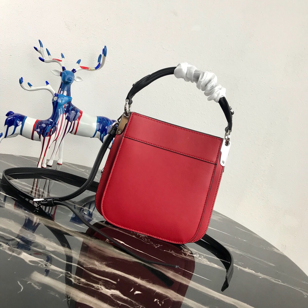 Pra*a small margit leather bag red 1bc082 20 x 7 x 20 cm