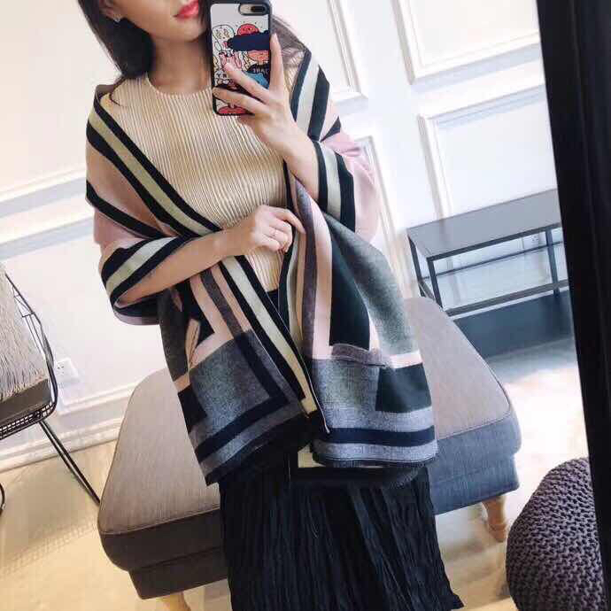 L0ew* scarf 01