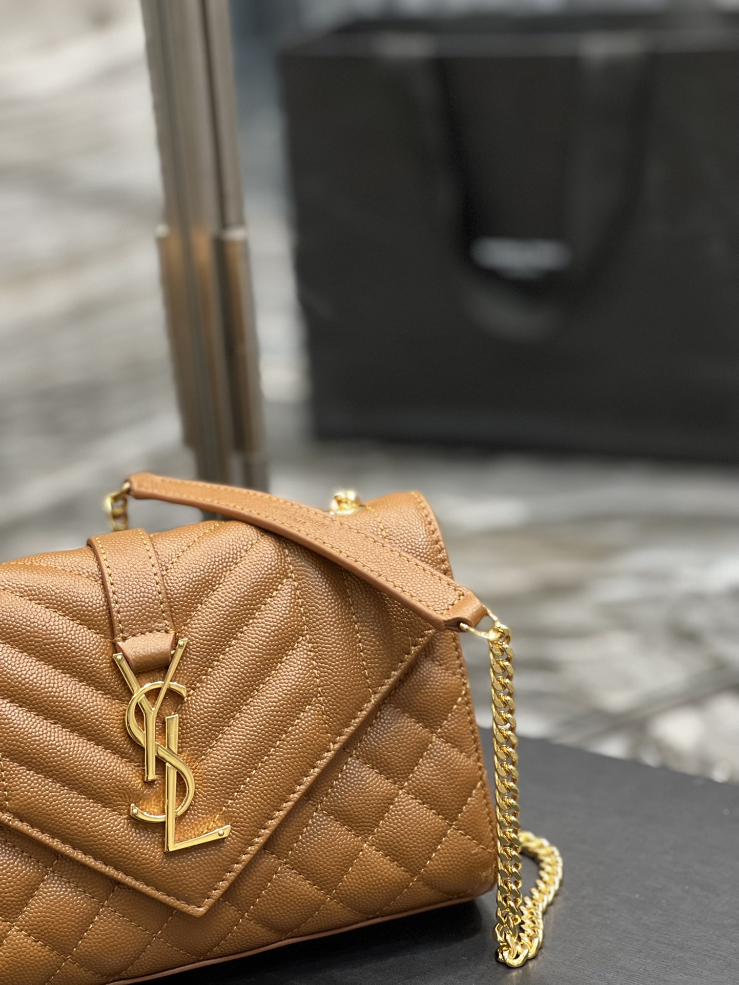 Y51 envelope bag 01 21cm