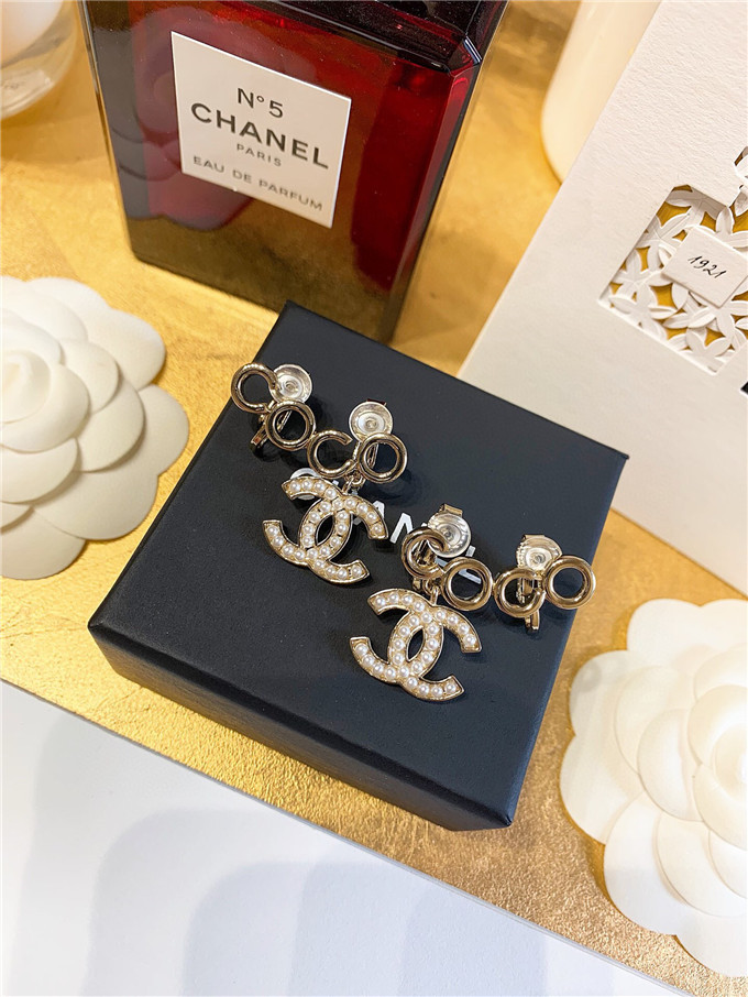 Ch**el earrings 01