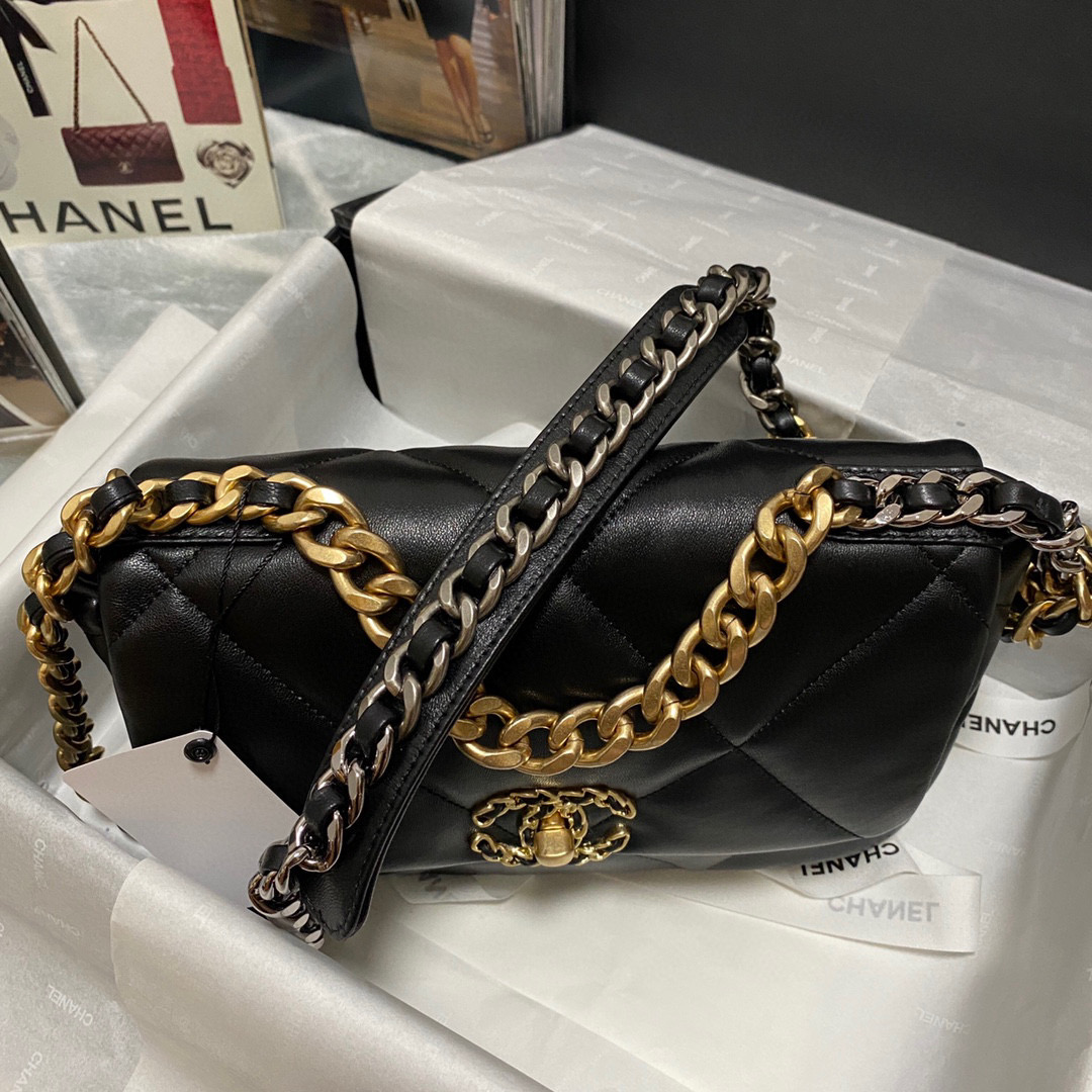 Ch**el 19 calfskin in black-26×16×9cm