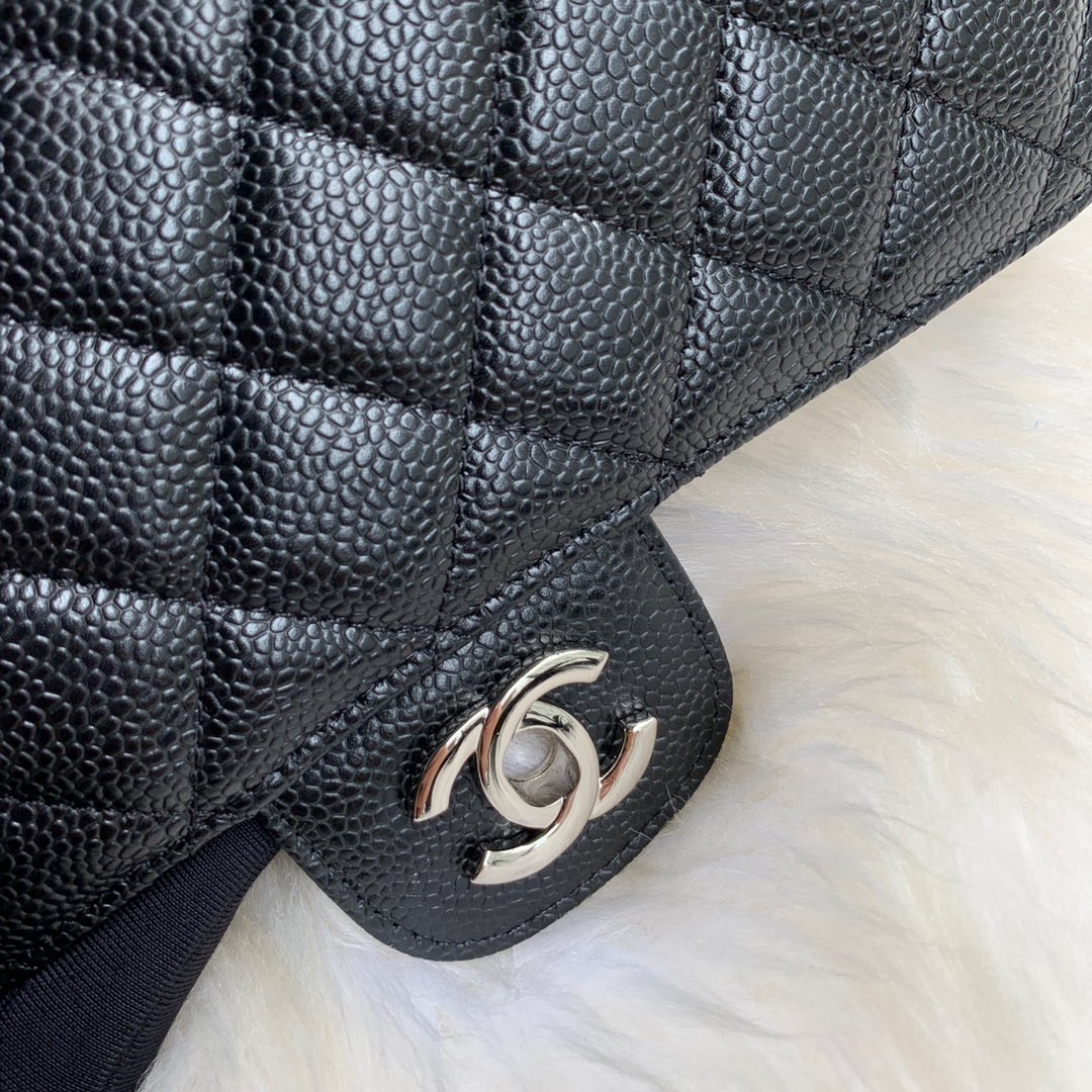 Ch**el cf caviar black gold chain 25cm