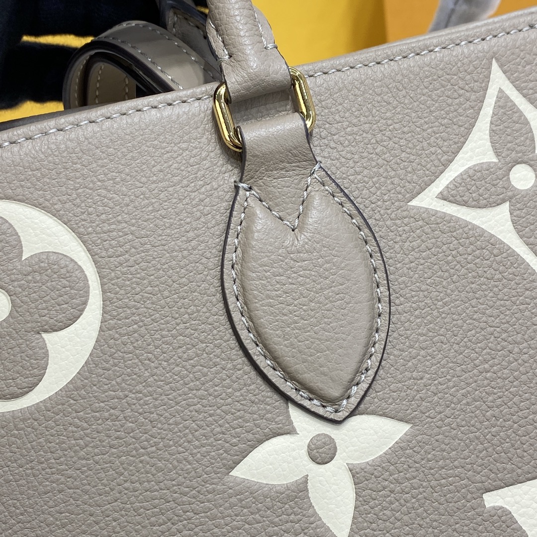 LV OnTheGo MM M45494 Beige/Cream - 35 x 27 x 14 cm