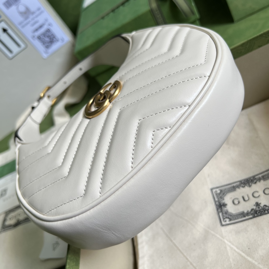 GG Marmont half-moon-shaped mini bag White 699514 – 21.5 x 11 x 5cm