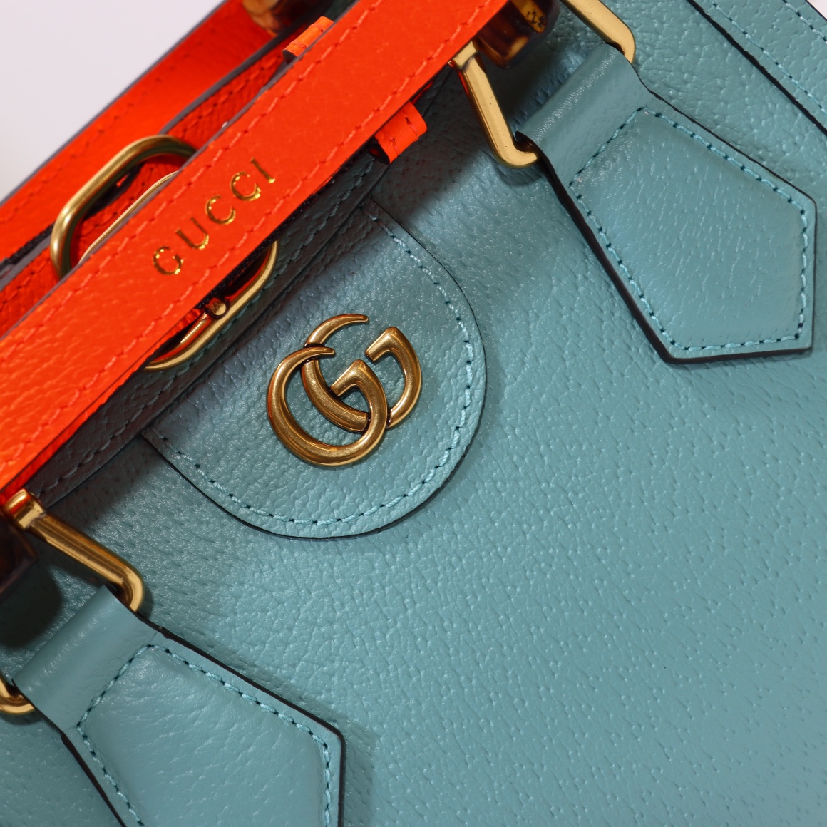 Gvc*1 diana mini tote bag light blue‎ 702732  - 20 x 16 x 10cm