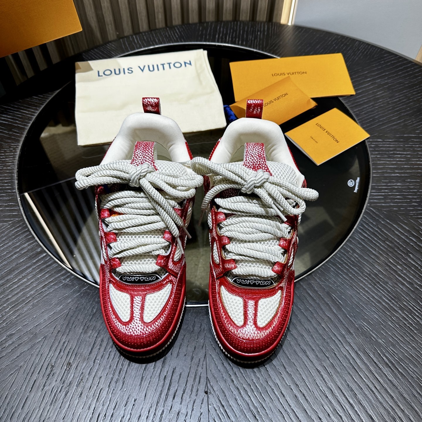 LV Sneaker 11